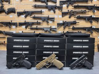 ECHELON & HELLCAT od @springfieldarmoryinc opět SKLADEM v kompletní řadě 🫡 Odkaz na eshop v biu👆#guns #ammo #shop #prague...