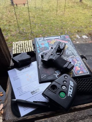 JOHN WICK DRILL 🤟 Nedělní trénink pistole s filmovým nádechem @johnwickmovie 😎 Best of the day: 7,1 s 🫡 Klidnou neděli...