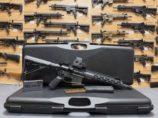 V-AR 11,5” samonabíjecí puška @var_zbrane je opět skladem na prodejně i na eshopu 🤟 Odkaz naleznete v biu👆Náboje BLACK...